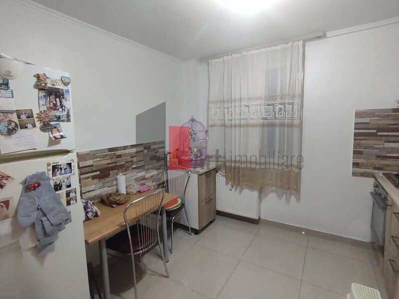 Huedin vanzare apartament 3 camere