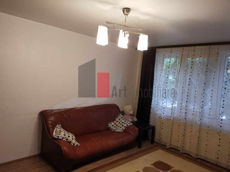 Huedin vanzare apartament 3 camere